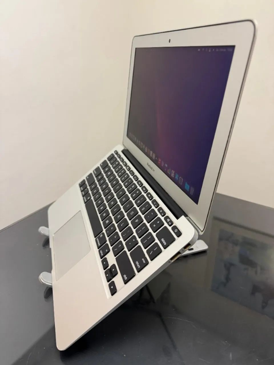 MacBook Air Silver  - i5 - 4 GB RAM - Armazenamento 256GB - 11 Polegadas- -Completo - Foto 3