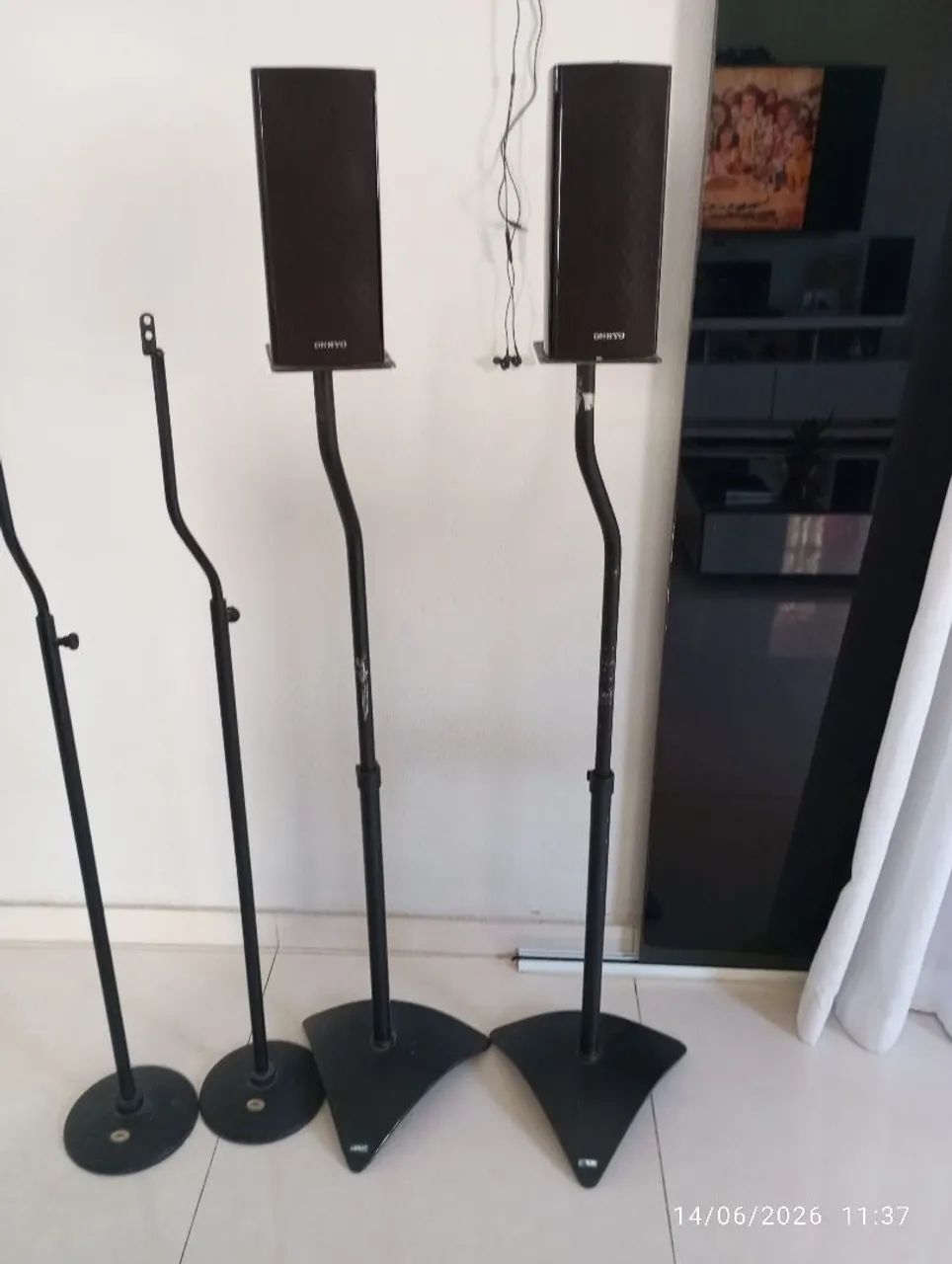 Pedestal para caixa de home theater