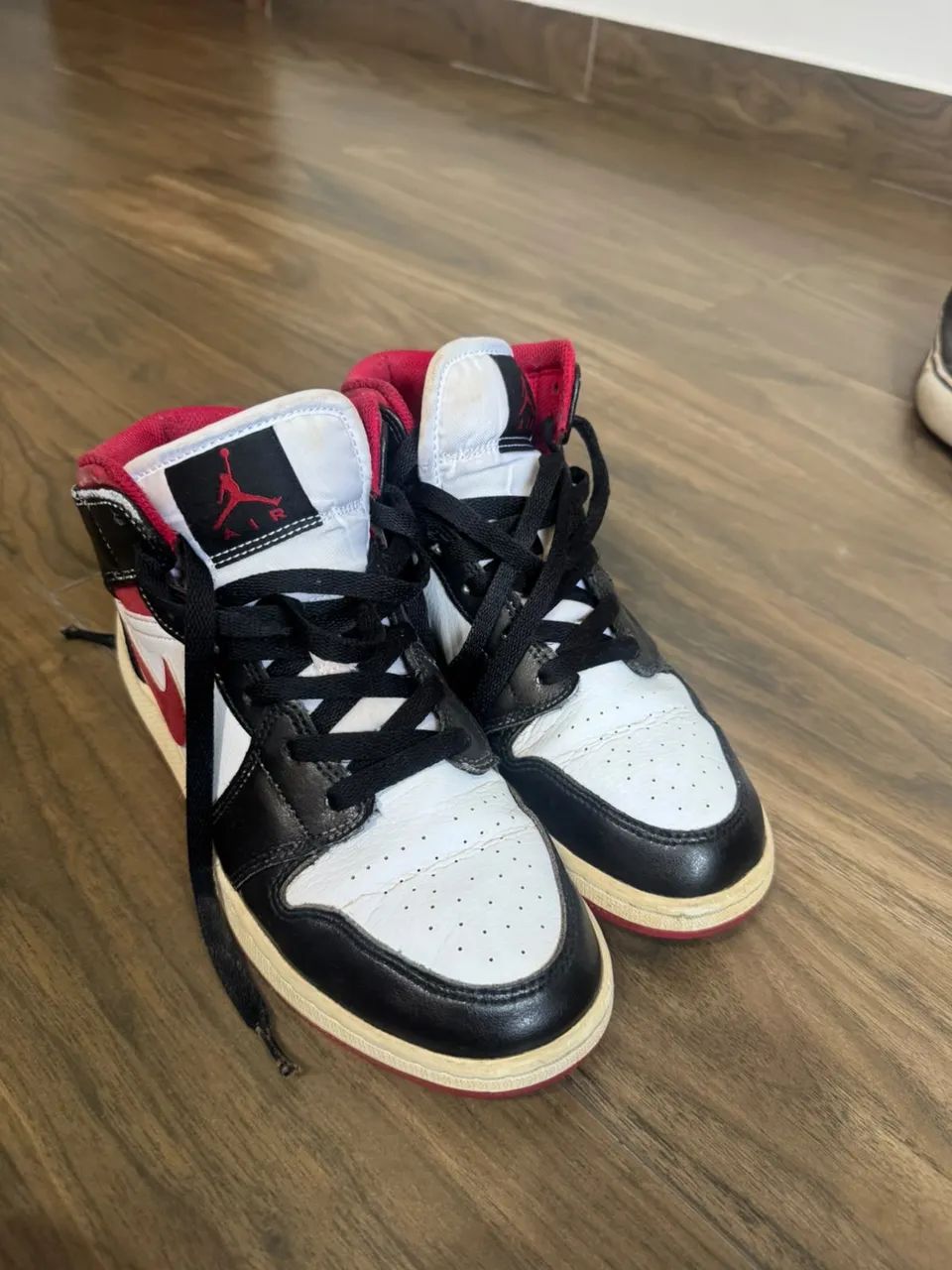 Air Jordan 1 Retro High OG - Black/White/Red - Foto 4