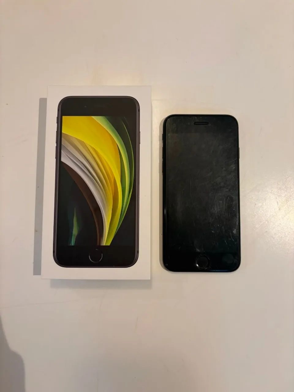 VENDE-SE IPHONE SE - 128GB - PRETO