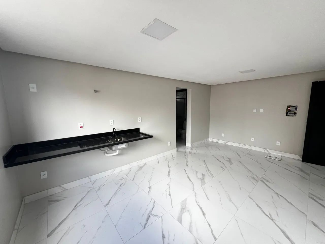 Apartamento para aluguel no parque 10 de 01 quartos  - Foto 5