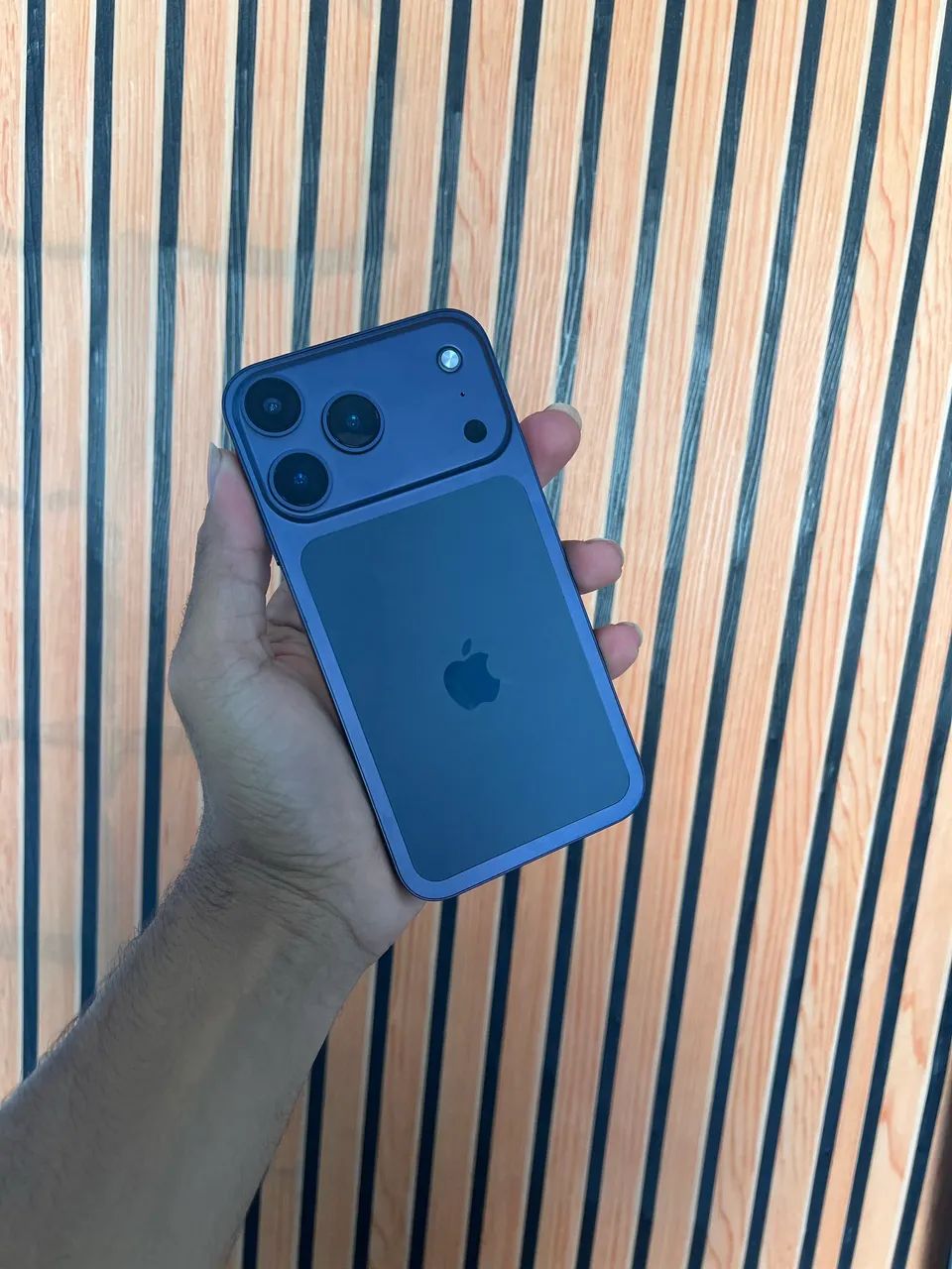 IPHONE 11 SABOOUR 17 PRO 64 GB  - Foto 2