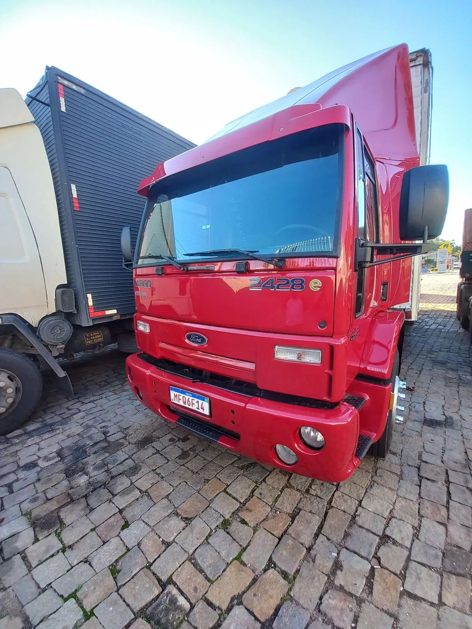 Caminhão 24/28 E - Foto 2