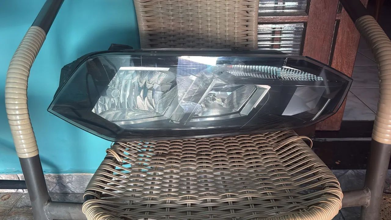 Par de Farol Virtus Original 