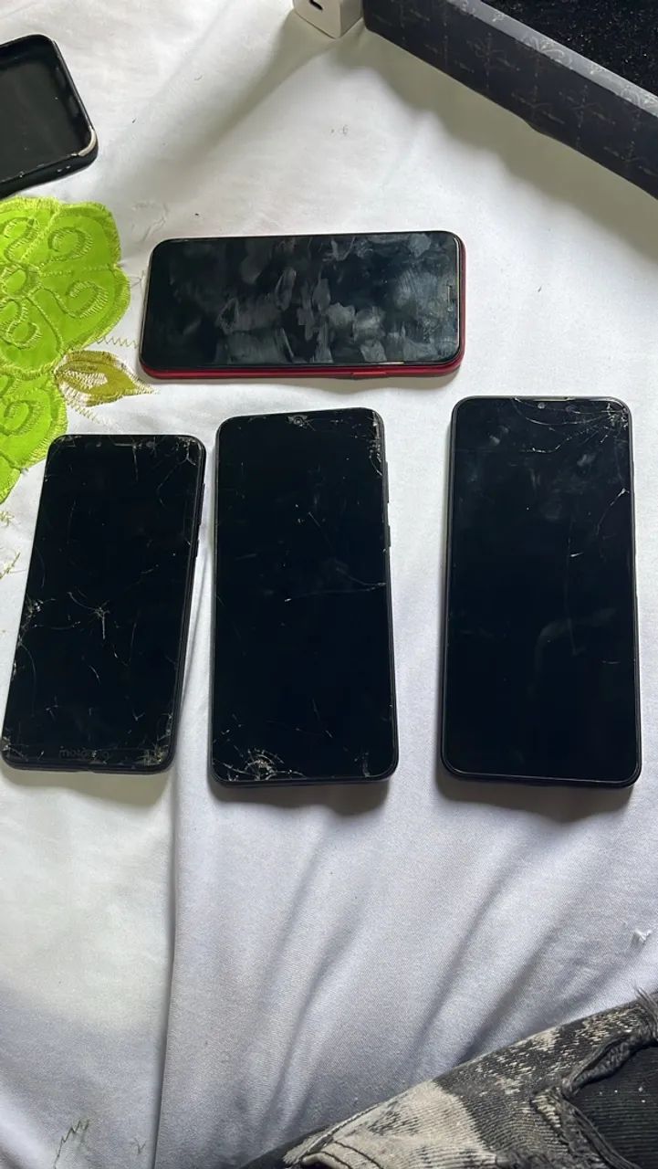 Lote de celulares quebrados para arrumar 