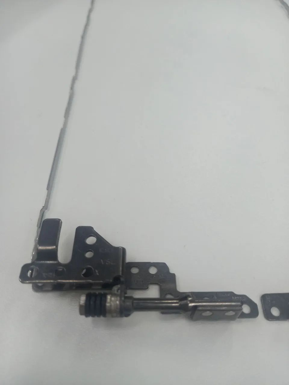 Dobradiças Lenovo ideapad 3 - Foto 4