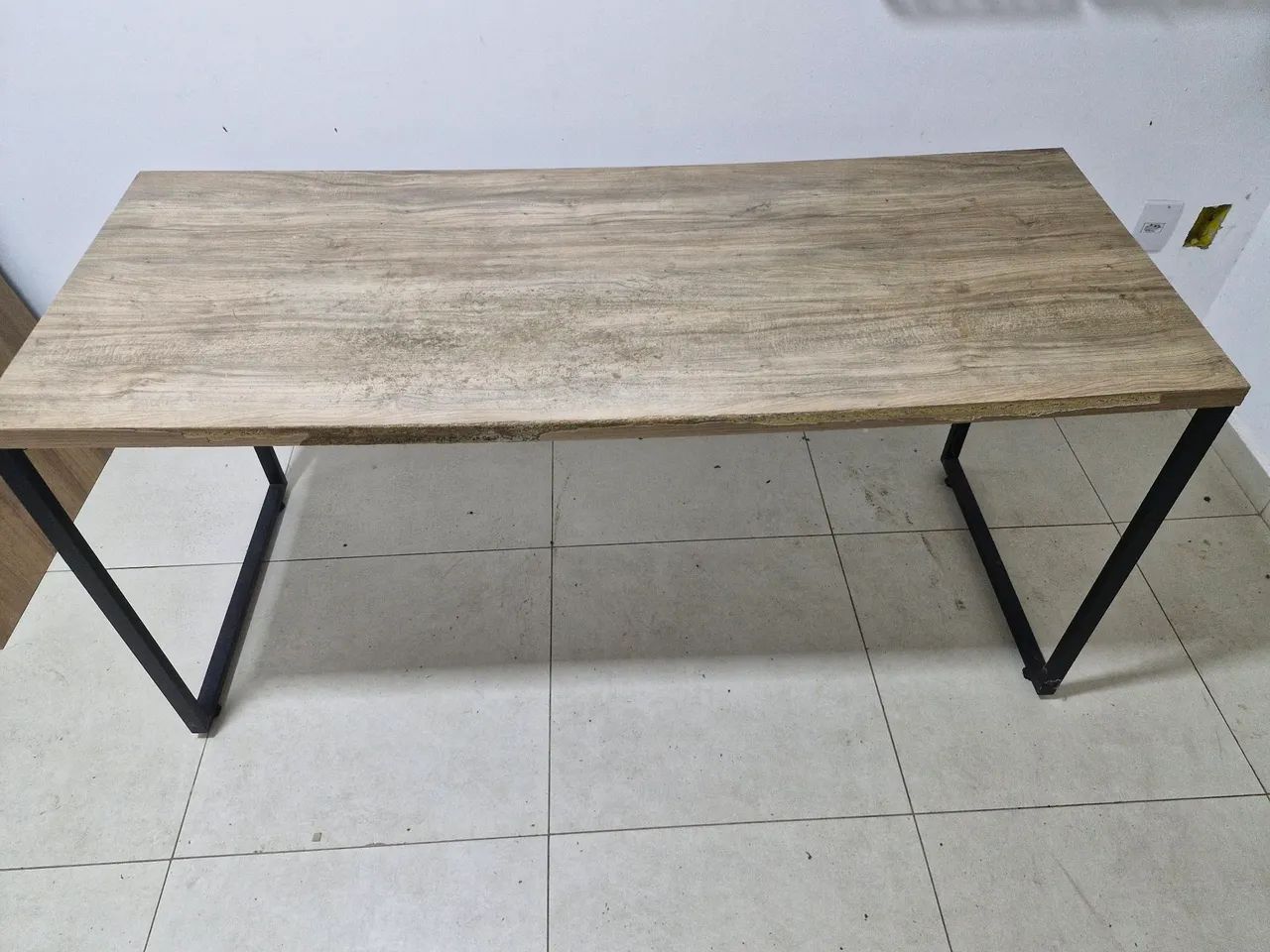 Mesa (60x1,50)  80,00 reais - Foto 2