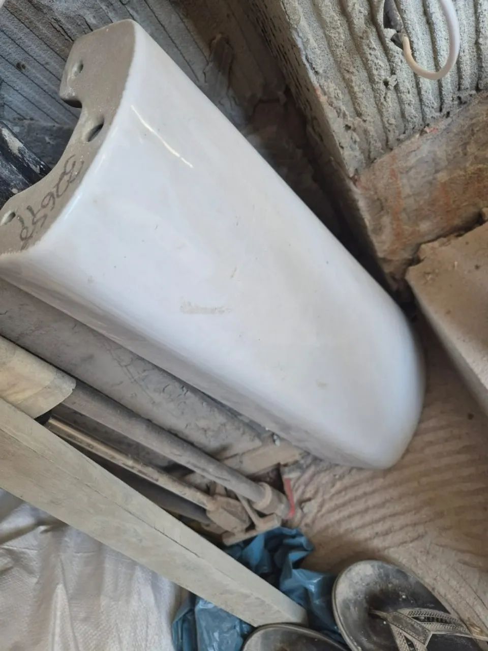 Tanque de lavar roupa com coluna - Foto 2