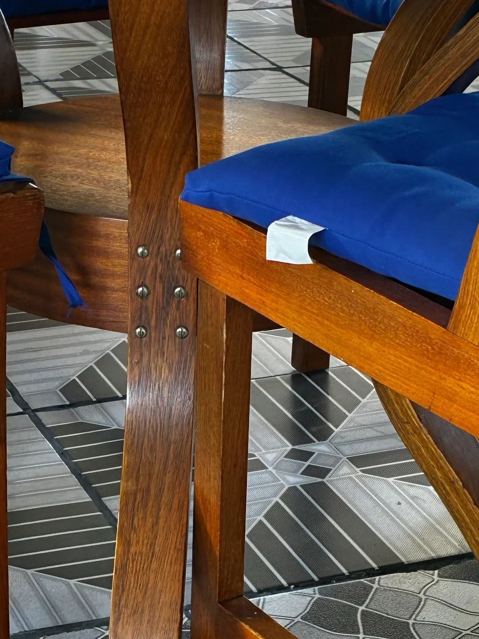 Mesa de madeira maciça - Foto 3