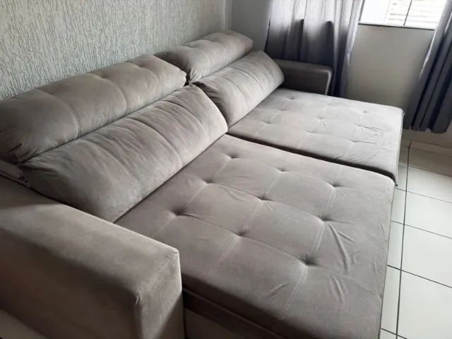 Sofá com 8 meses de uso. 