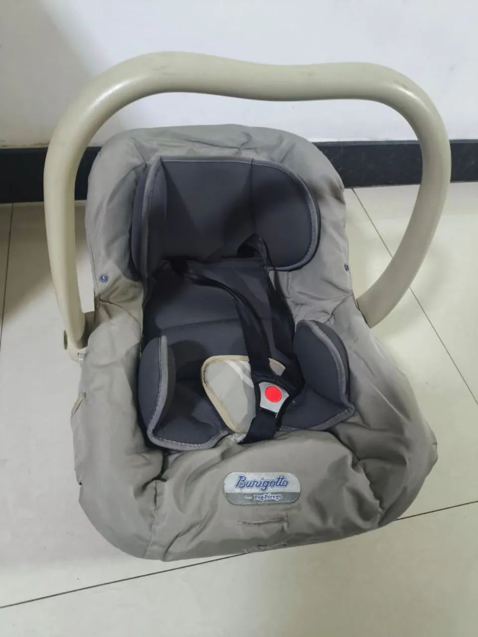 Cadeirinha bebê conforto 