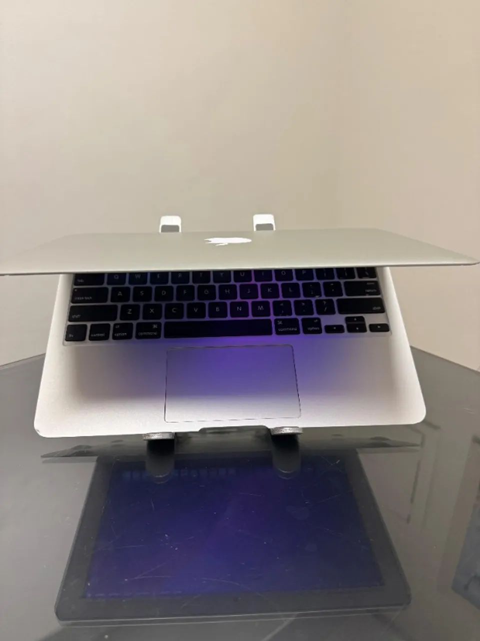 MacBook Air Silver  - i5 - 4 GB RAM - Armazenamento 256GB - 11 Polegadas- -Completo - Foto 4