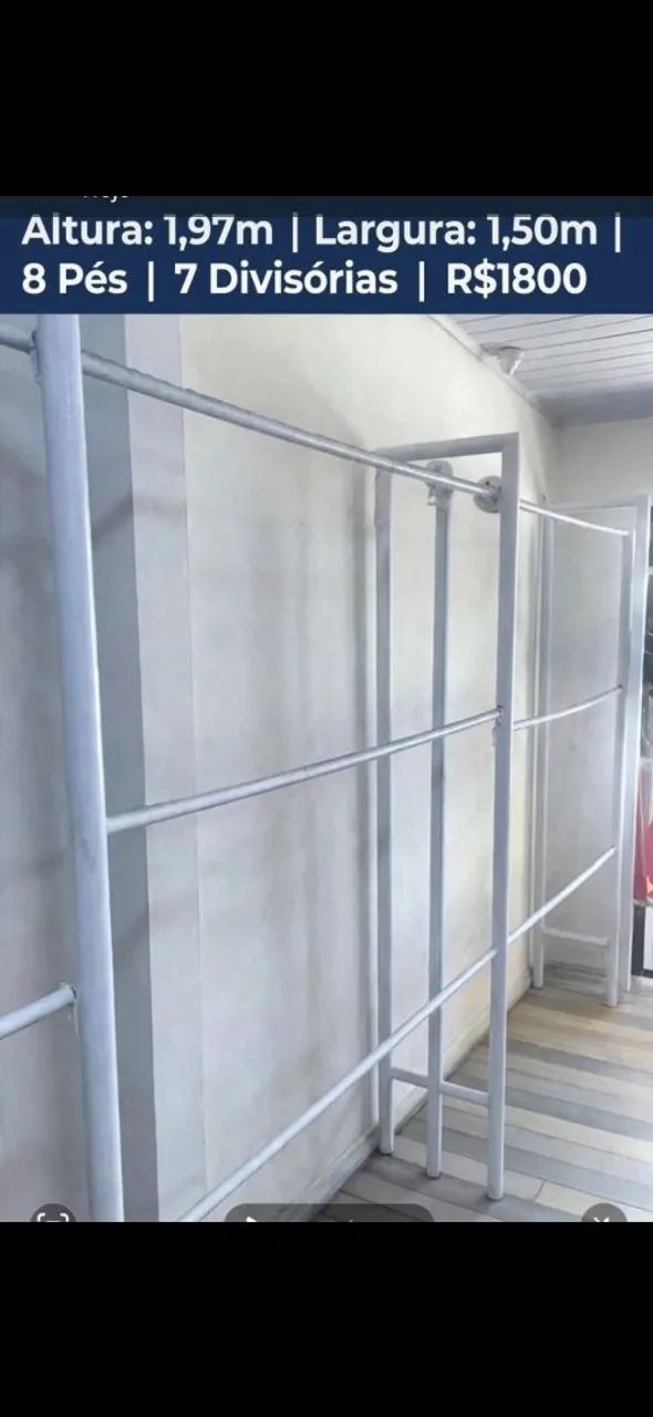 Arara de parede para loja