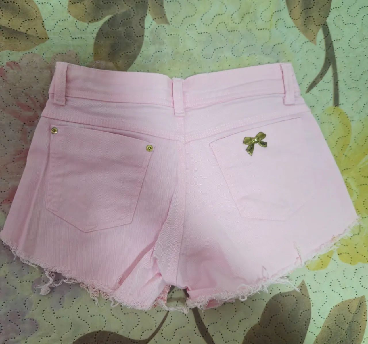 DOIS SHORTS JEANS E ROSA - Foto 5