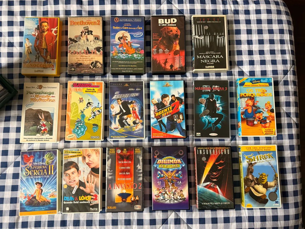 Lote com 17 fitas VHS + 7 estojos - DVD, Blu-Ray e Vídeo Cassete