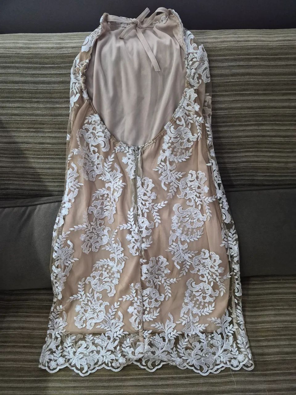 Vestido de Renda - Tamanho P.  - Foto 3