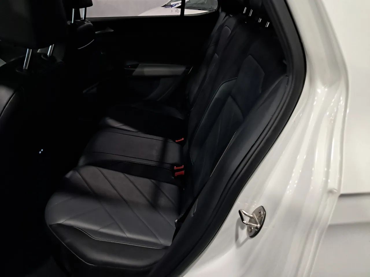 Volkswagen T-Cross Comfortline 1.0 TSI Flex 5P Aut., foto 4 de 9