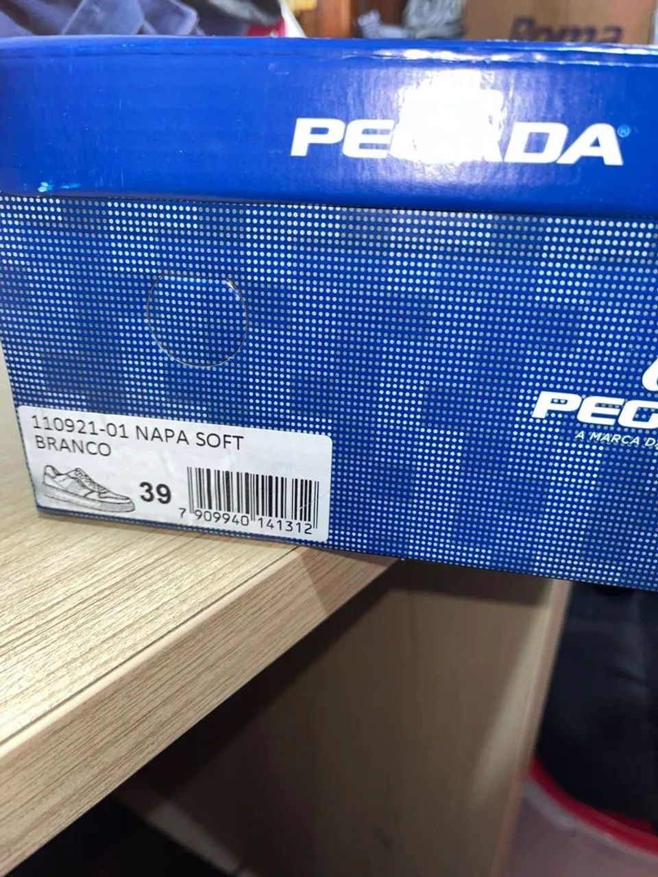 Tênis Pegada branco número 37 com caixa original usado 1 única vez - Foto 4