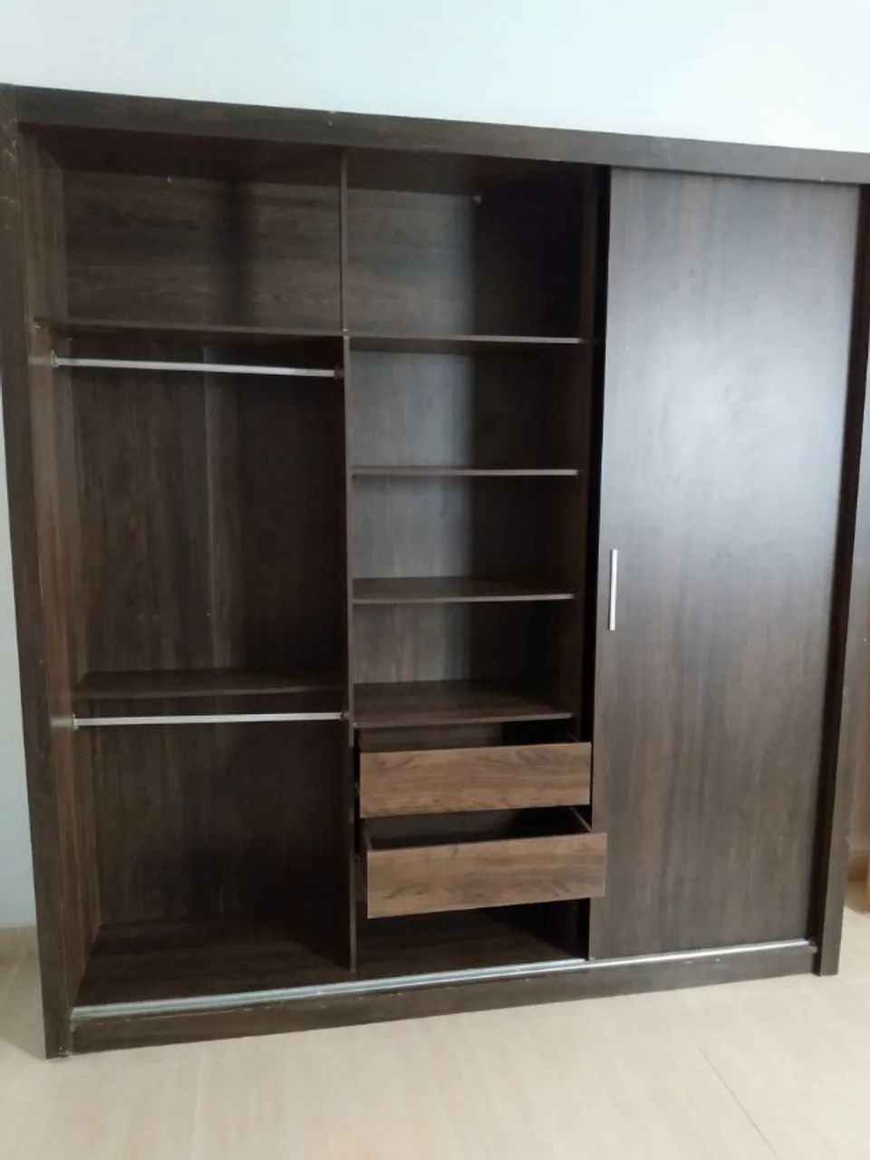 guarda roupa de casal com espelho na porta  - Foto 2