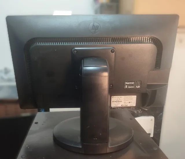 Monitor HP E2011P-BN 20? LCD VGA DVI-D - Foto 4
