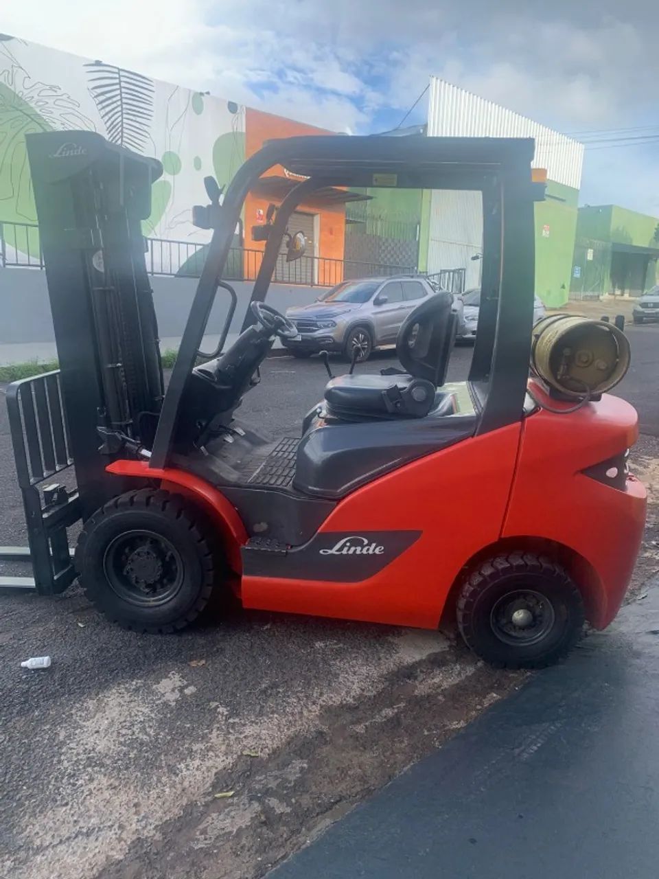 Empilhadeira GLP LINDE 2,5Ton Triplex (APENAS 1800HRS!!!) - Foto 4