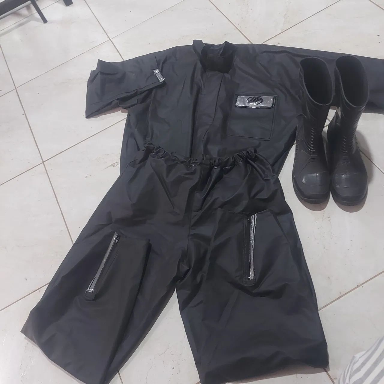 Capa de Chuva alba EG e Bota water proof 42