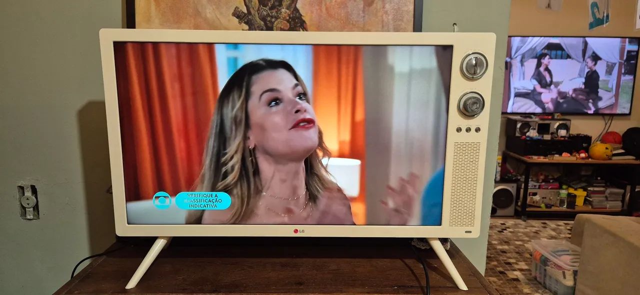 Tv Retro LG Full HD 32 polegadas - nao é smart