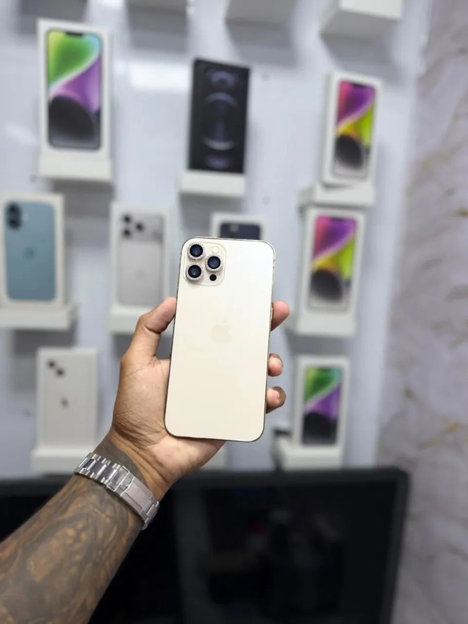 IPHONE 12 PRO MAX 128GB<br>SEM FACE ID<br>R$ 1.599,00