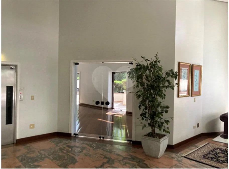 Apartamento com 4 quartos à venda em Moema - SP