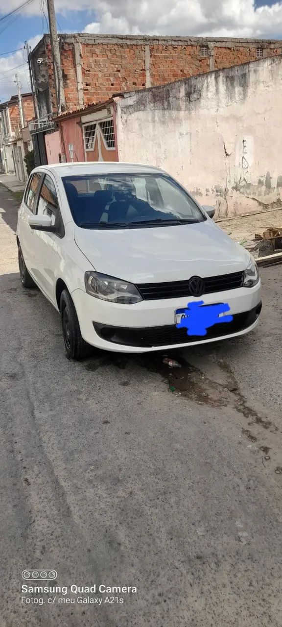 Volkswagen Fox Fox 1.0 Mi Total Flex 8V 5p 2013