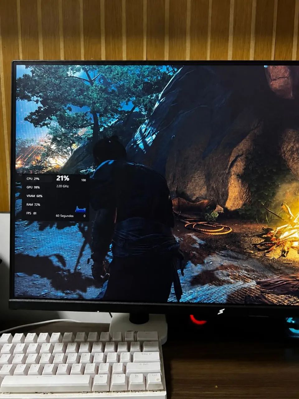 ASUS ROG Strix RX 5700 XT - Foto 4