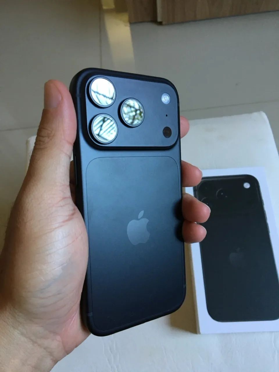 Vendo IPhone 18 pro  - Foto 2