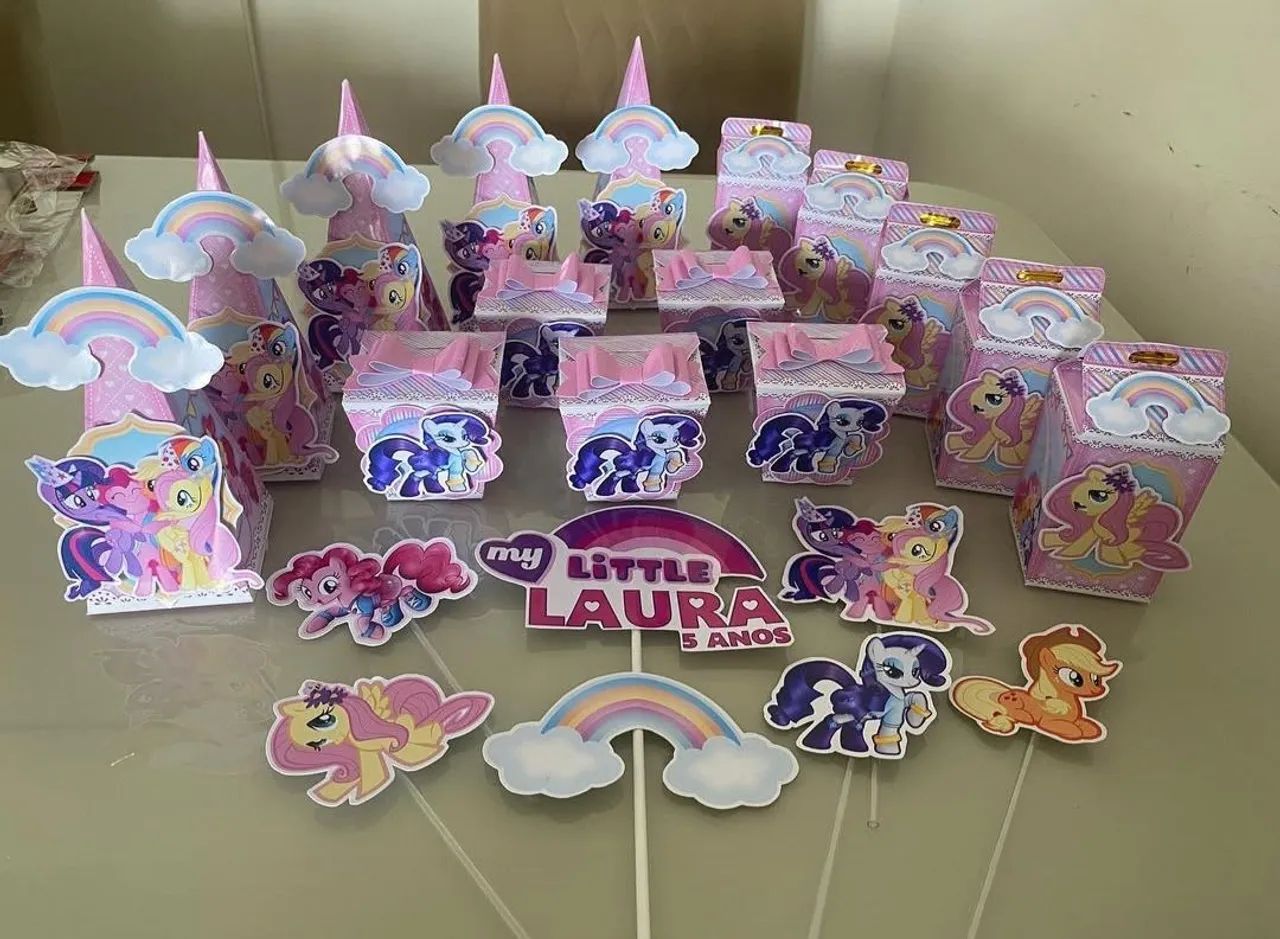 Caixinhas personalizadas para festa. - Foto 5