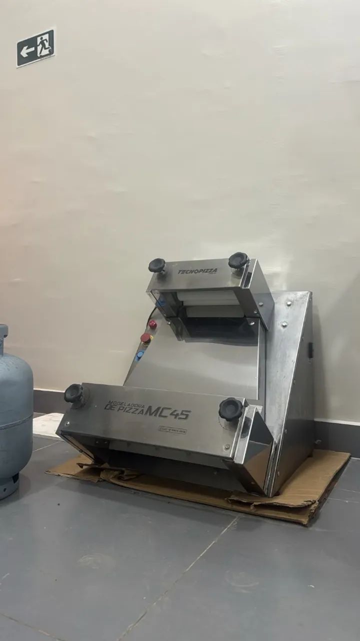 Modeladora de Pizza Tecnopizza MC 45 - Foto 2