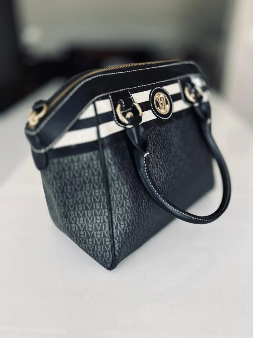 BOLSA VICTOR HUGO