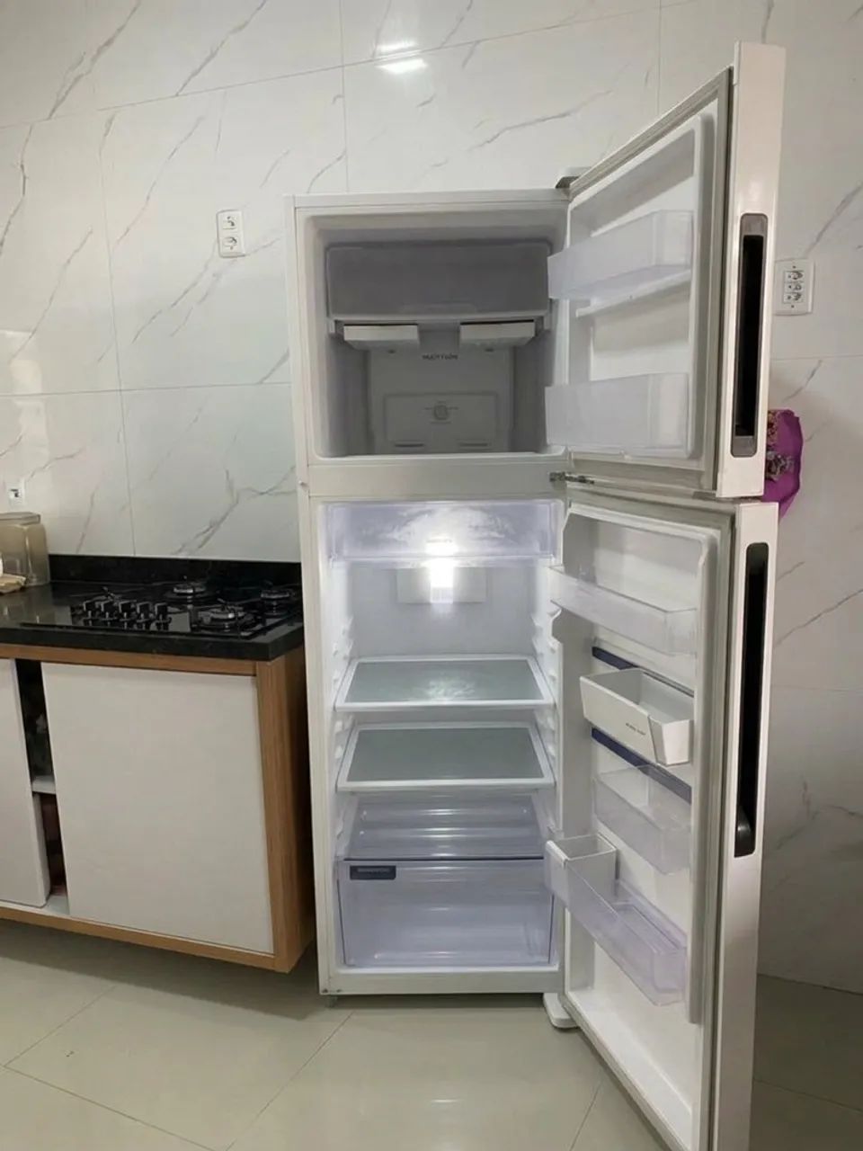 Geladeira Eletrolux  com nota fiscal  - Foto 2