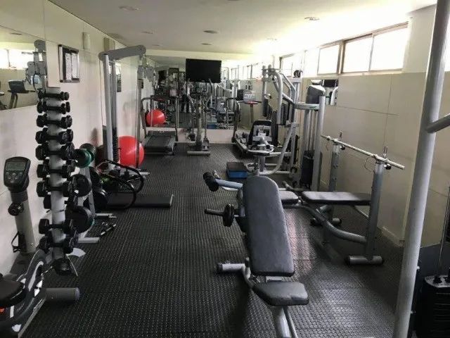 255- Edifício Saint André, 208m², 4 suíte(s) (armários, Closet),andar alto - Foto 5