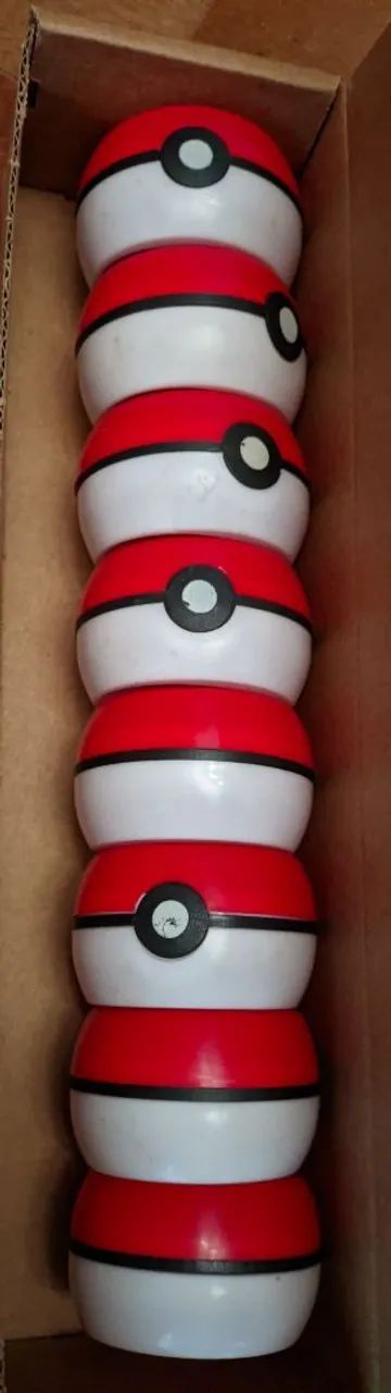 Lote de Pokébolas - guaraná Caçulinha 