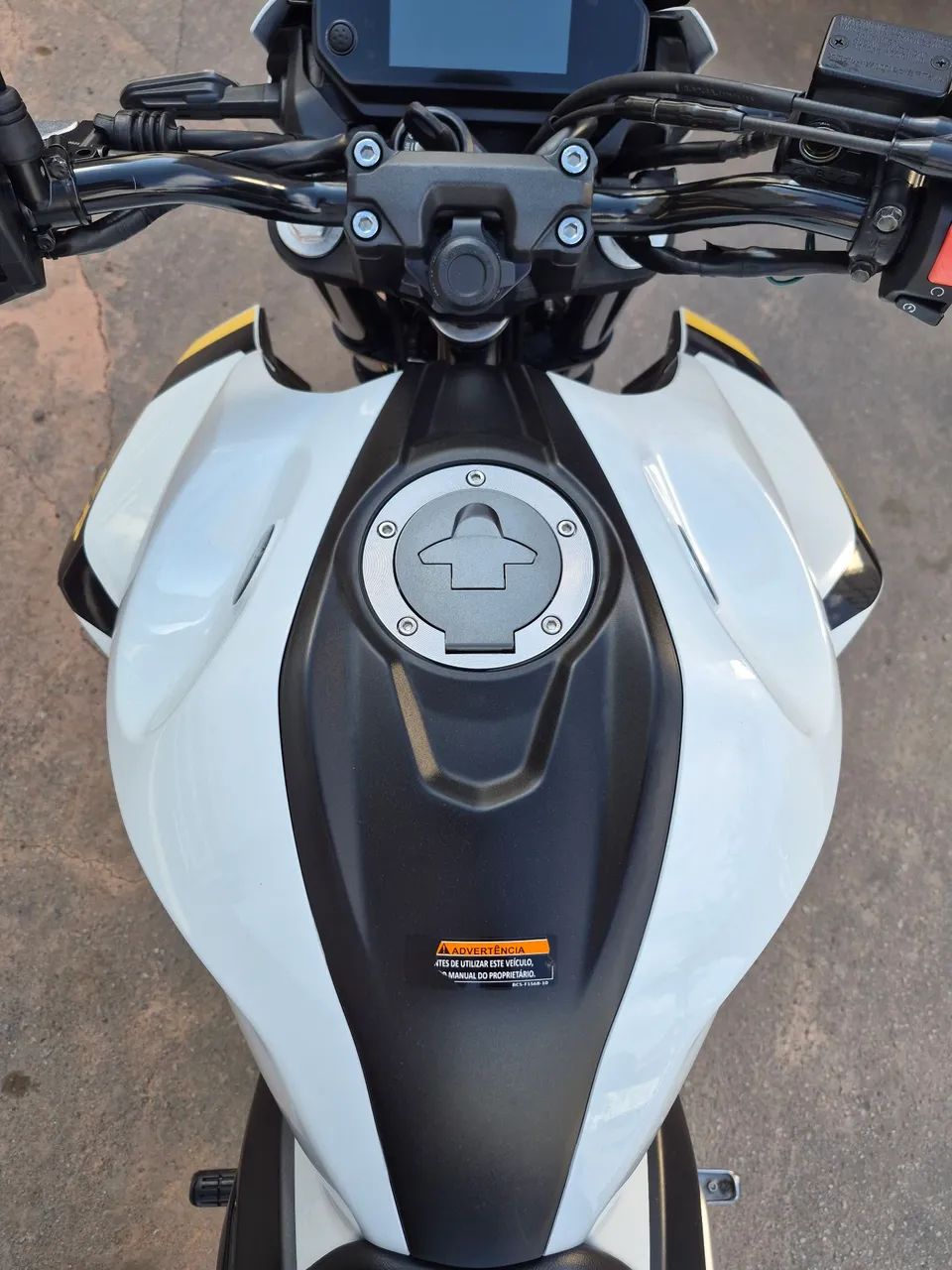 YAMAHA FAZER 250 2025 | 9.450 KM - Foto 4