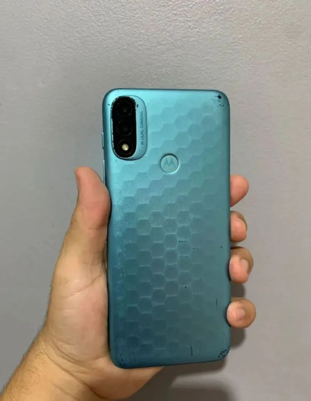 Motorola E20