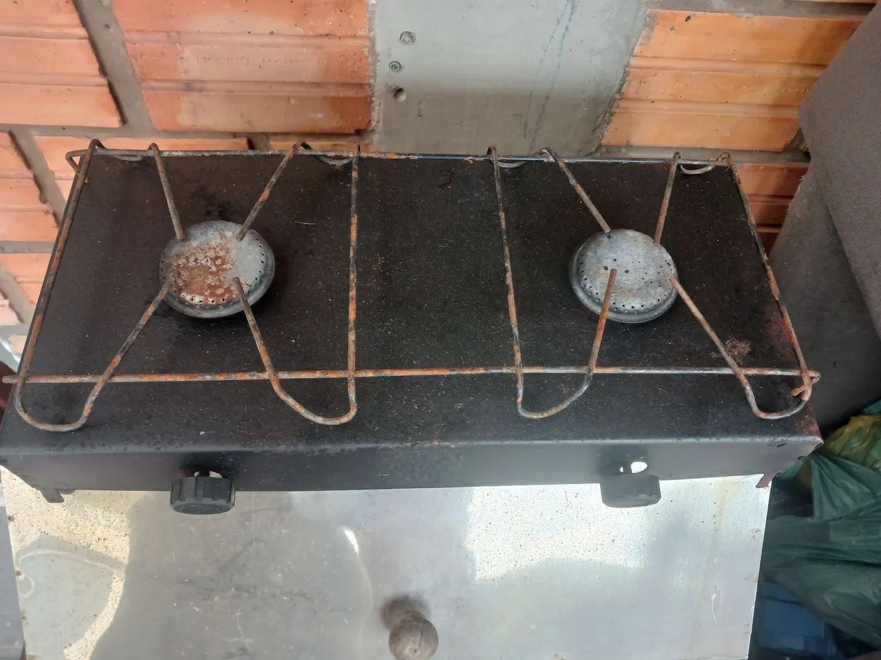 Fogão de camping de2 bocas funcionando  - Foto 2