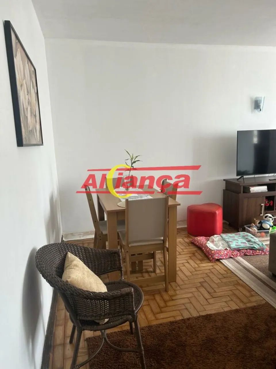 CASA TERREA COM EDICULA, 3 DORMITÓRIOS, 2 VAGAS , 260 METROS - Foto 2