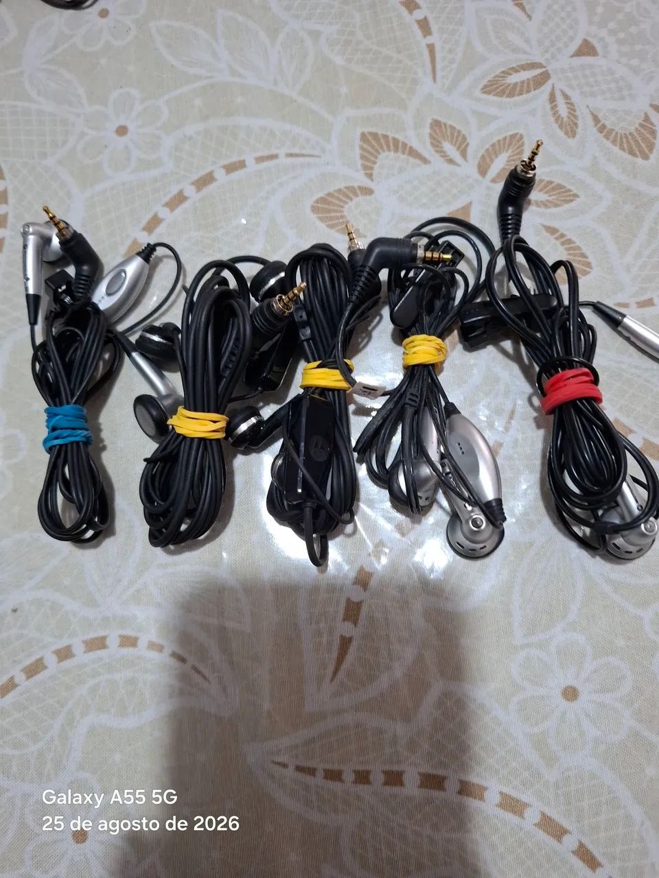 Fone de ouvido com fio mini p2 estéreo 