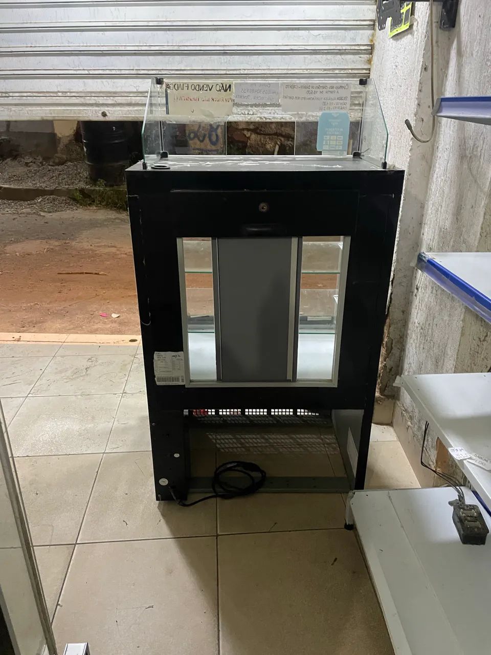 Vendo balcão expositor  Seco bivolt gelopar - Foto 2