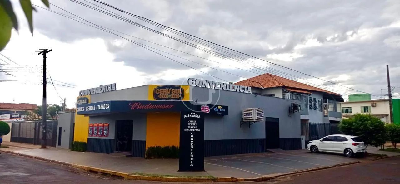 SOBRADO COM SALÃO COMERCIAL A VENDA - COOPHASUL