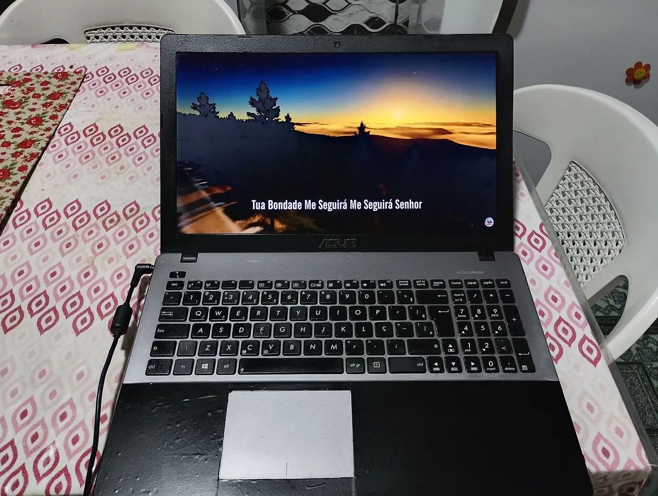 Notebook Asus core i3 hd 1tera 4gb ram teclado numérico  - Foto 2