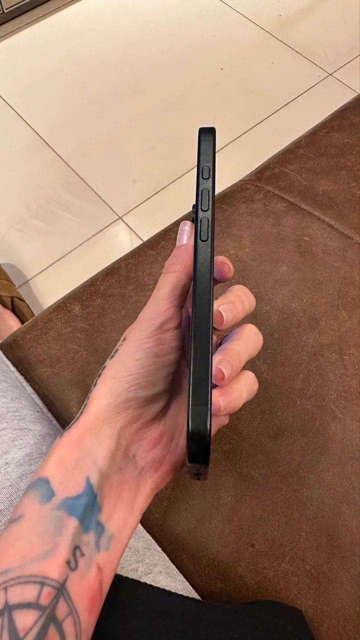 iPhone 16 128 gigas  - Foto 3