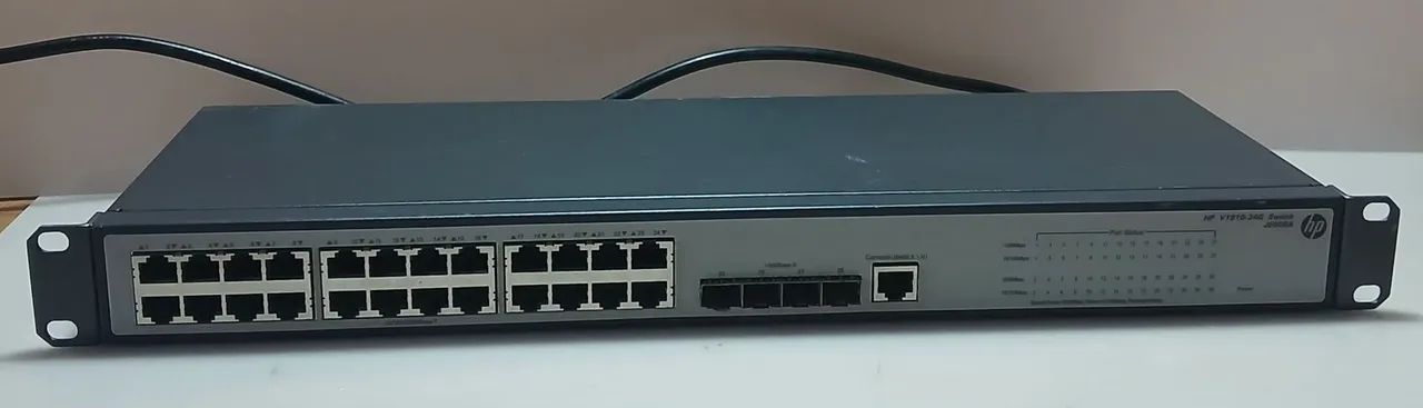 Switch HP V1910-24G modelo JE006A - Sem teste 