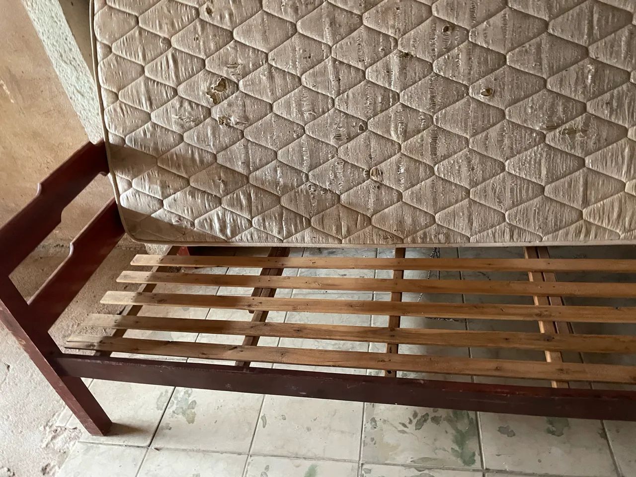 Cama solteiro 