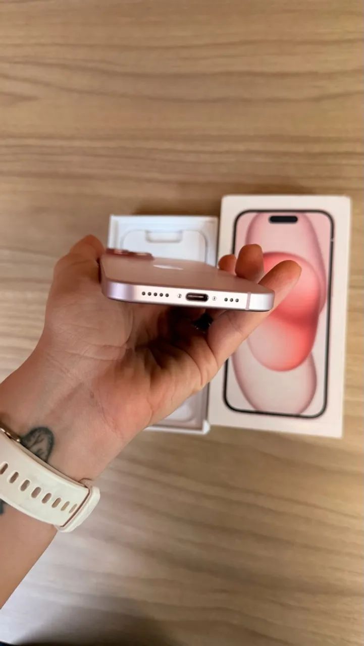 Iphone 15 rosa seminovo impecável!  - Foto 5